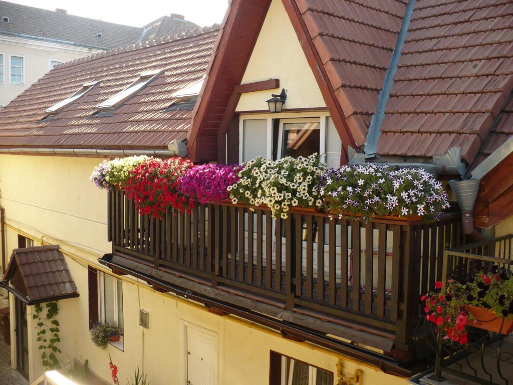 Rami House Central Double Rooms Braşov Exteriör bild