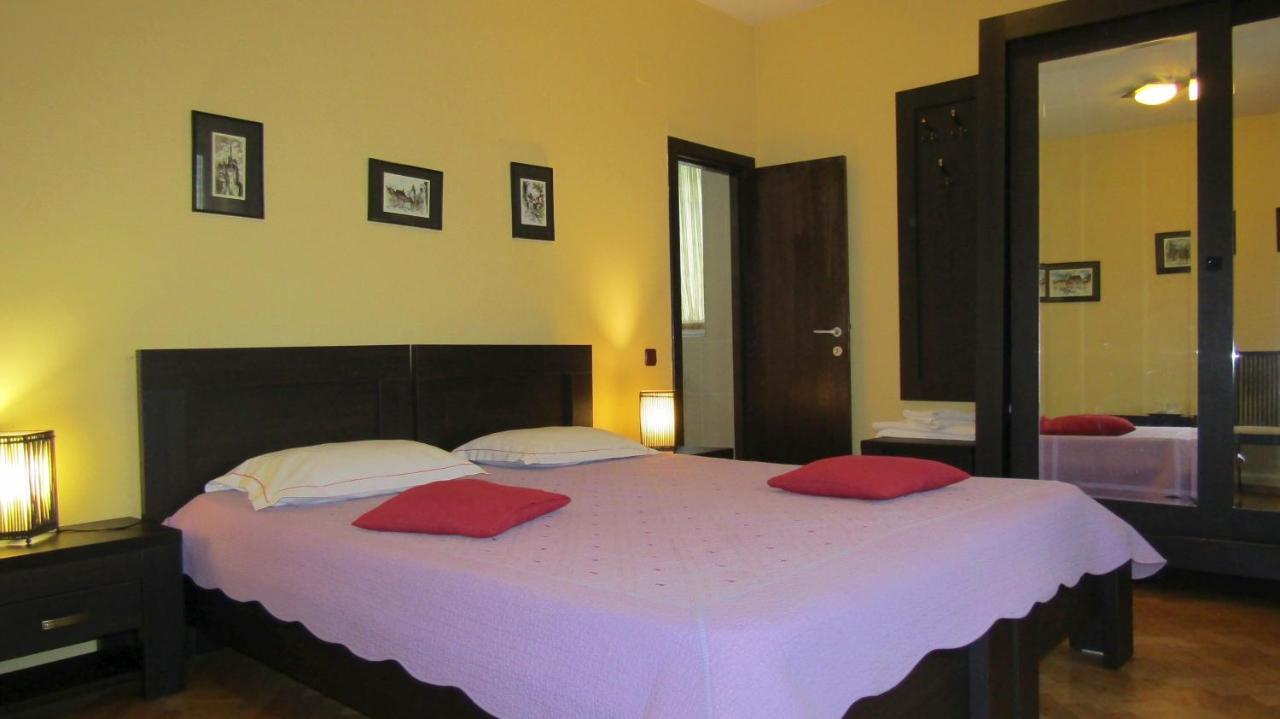 Rami House Central Double Rooms Braşov Exteriör bild