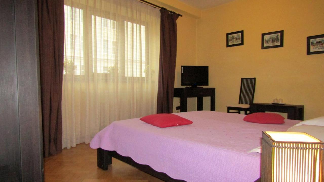 Rami House Central Double Rooms Braşov Exteriör bild