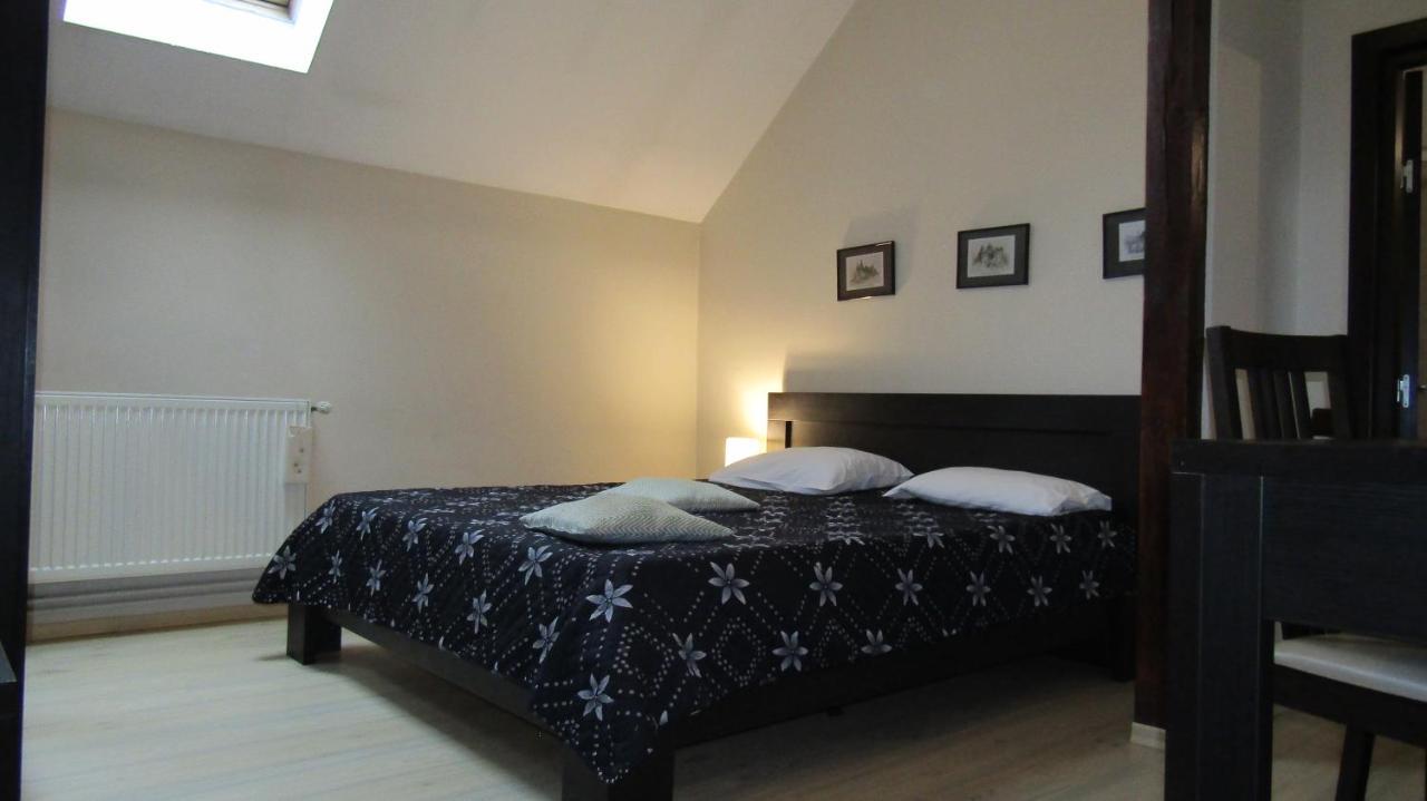 Rami House Central Double Rooms Braşov Exteriör bild