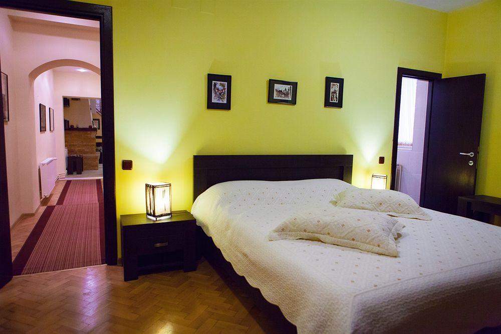 Rami House Central Double Rooms Braşov Exteriör bild