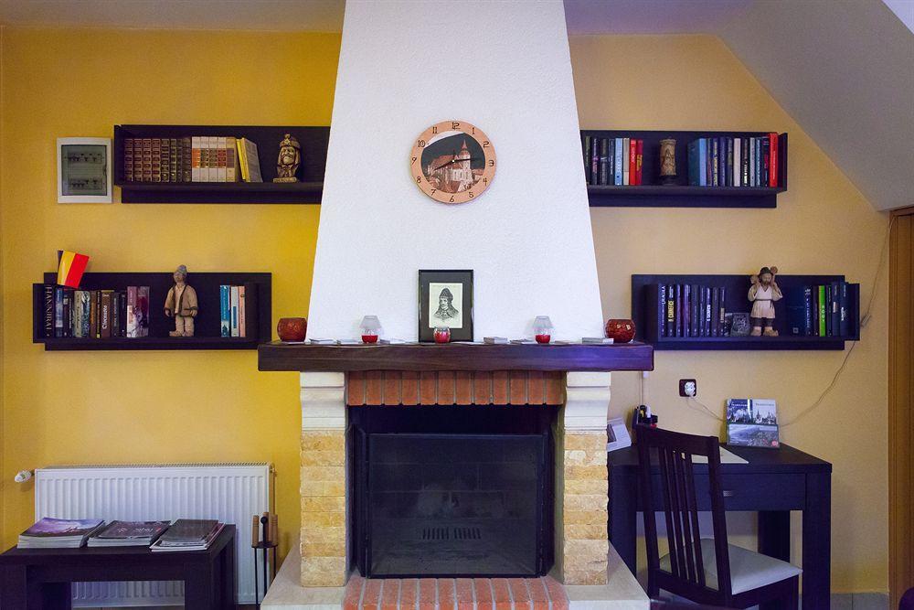 Rami House Central Double Rooms Braşov Exteriör bild