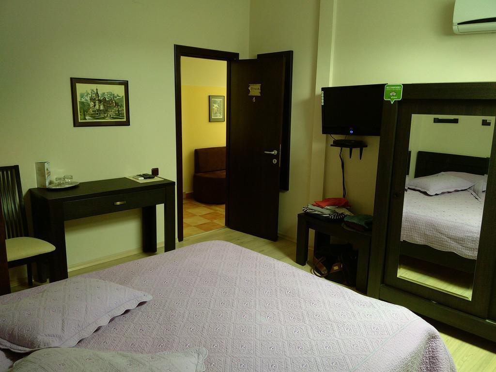 Rami House Central Double Rooms Braşov Rum bild