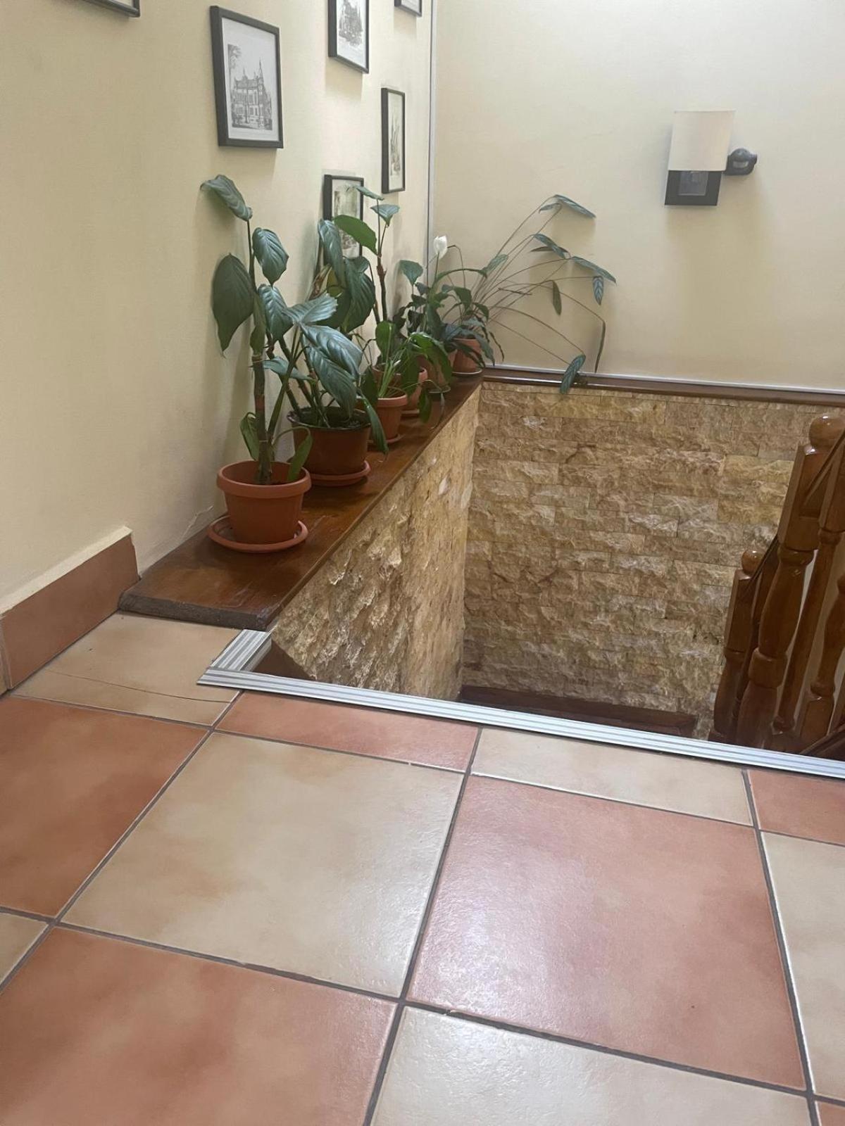 Rami House Central Double Rooms Braşov Exteriör bild