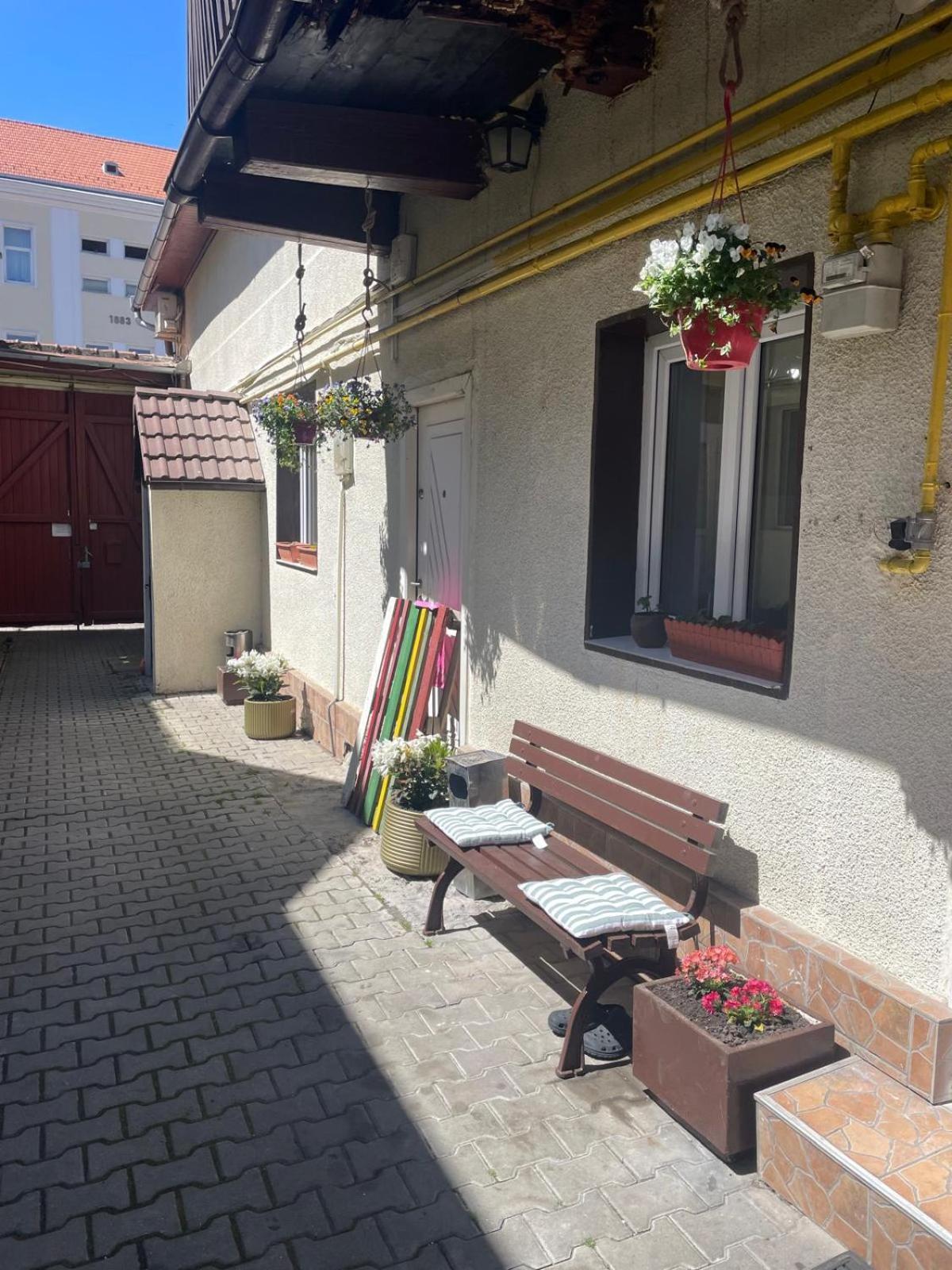 Rami House Central Double Rooms Braşov Exteriör bild